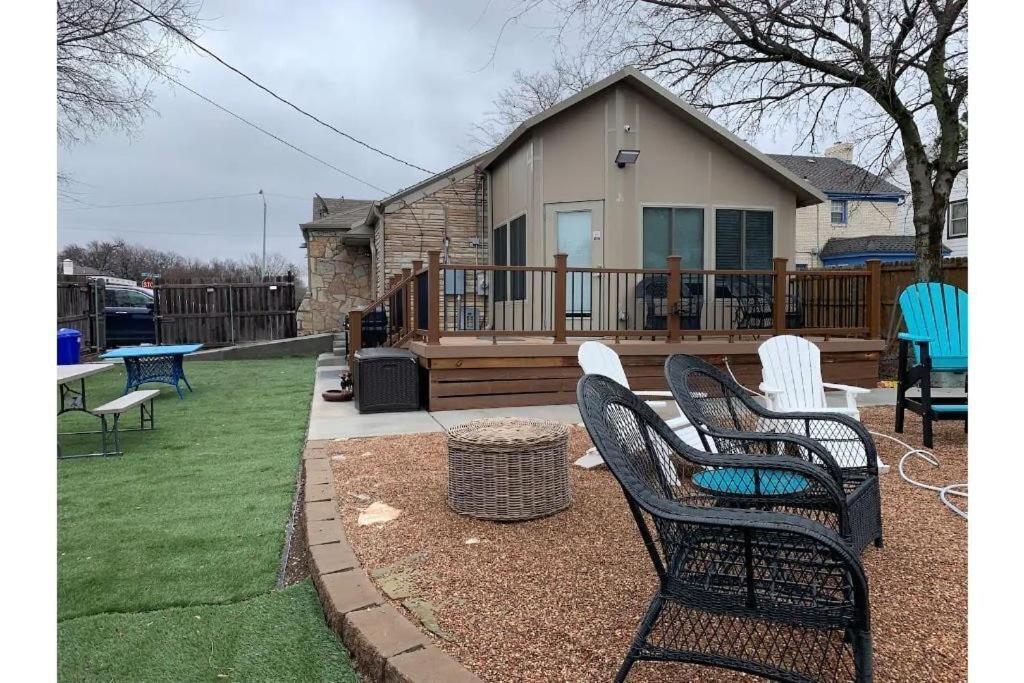 1 Mile To Fort Sill! The Carolebelle Cottage Sleeps 8 With Hottub,Grills,Firepit Lawton Buitenkant foto