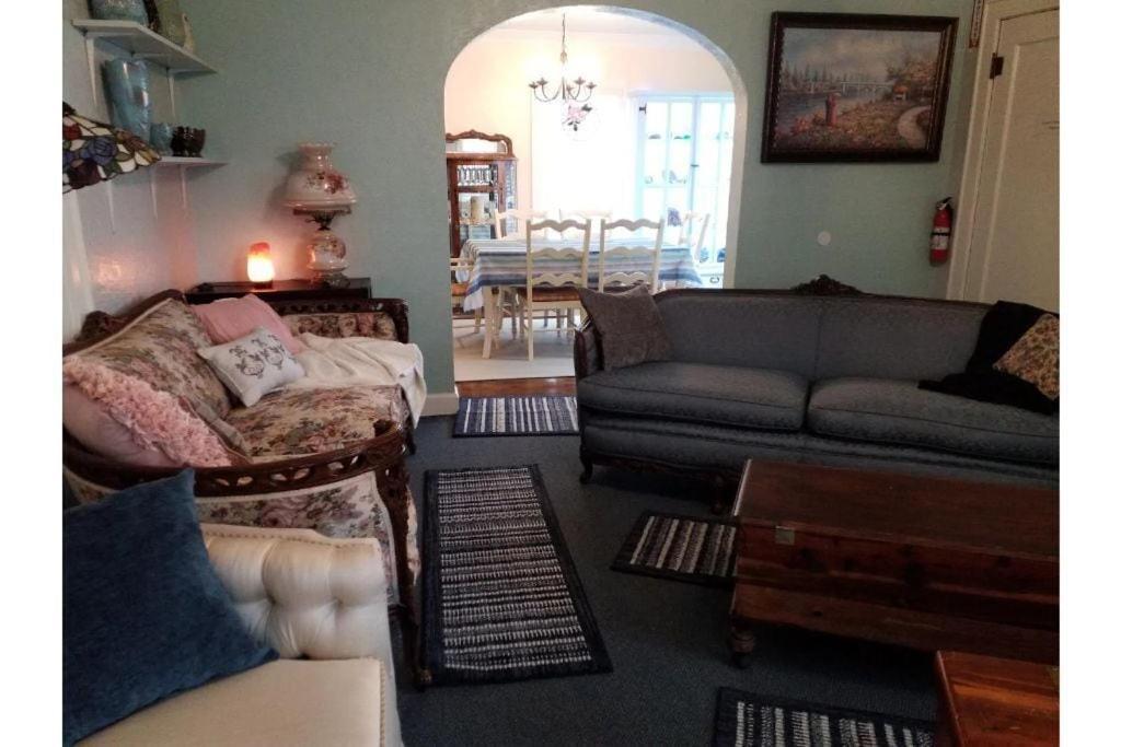1 Mile To Fort Sill! The Carolebelle Cottage Sleeps 8 With Hottub,Grills,Firepit Lawton Buitenkant foto