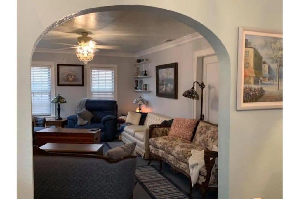 1 Mile To Fort Sill! The Carolebelle Cottage Sleeps 8 With Hottub,Grills,Firepit Lawton Buitenkant foto