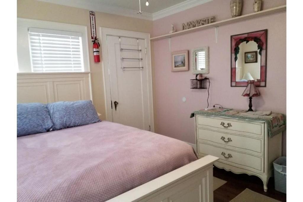 1 Mile To Fort Sill! The Carolebelle Cottage Sleeps 8 With Hottub,Grills,Firepit Lawton Buitenkant foto