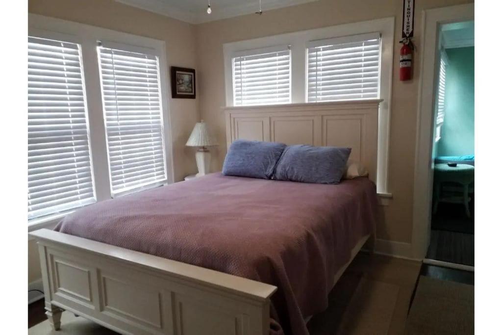 1 Mile To Fort Sill! The Carolebelle Cottage Sleeps 8 With Hottub,Grills,Firepit Lawton Buitenkant foto