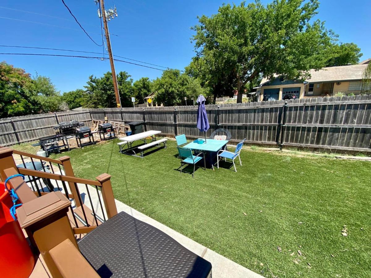 1 Mile To Fort Sill! The Carolebelle Cottage Sleeps 8 With Hottub,Grills,Firepit Lawton Buitenkant foto